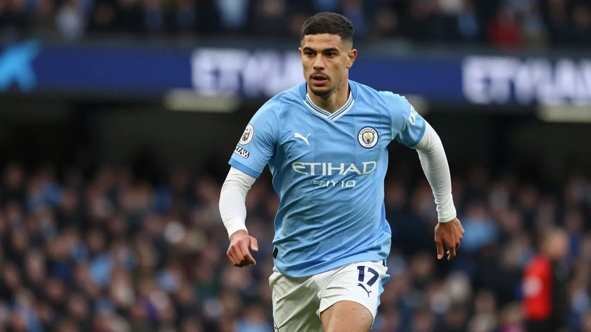 Jamie Carragher Tells Manchester City to Keep Rodri