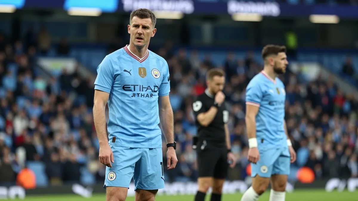 Gary Neville Predicts Manchester City's Title Chances