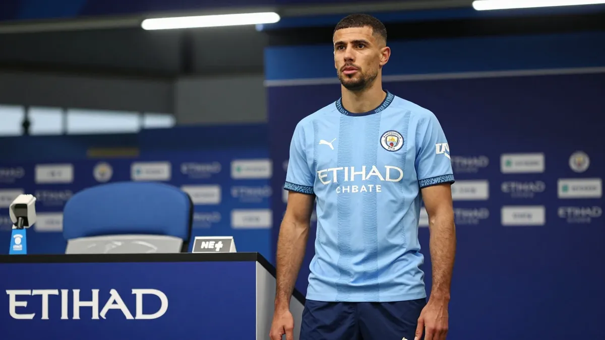 Manchester United sign Carlos Baleba for £65m