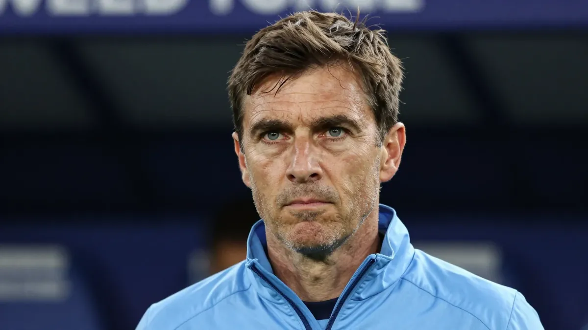Frank Lampard highlights Manchester City's £330m midfield spend as Coventry City prepare for a daunting Premier League...